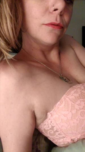 Lisalovesbuds's LeafedOut Profile