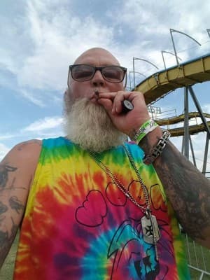 Chriswadell's LeafedOut Profile