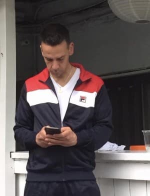 upinjoke's LeafedOut Profile
