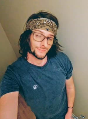 EaseALee's LeafedOut Profile